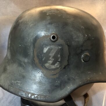 German M40 Helmet  SS single decal
