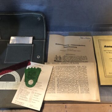 WW2 German Army / Luftwaffe Mapcase inner stationary case with contents
