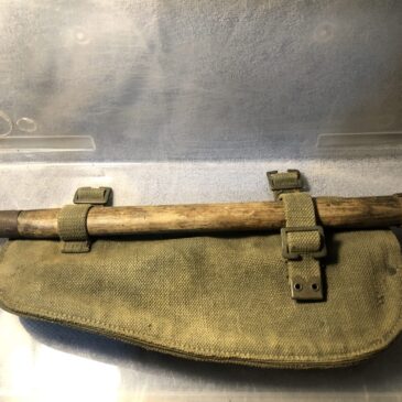 British Army 1943 dated Entrenching tool 1937 pattern