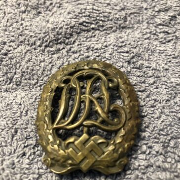 A DRL Sports badge in bronze
