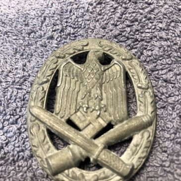 General Assault badge maker marked JFS Joseph Felix and Sohne